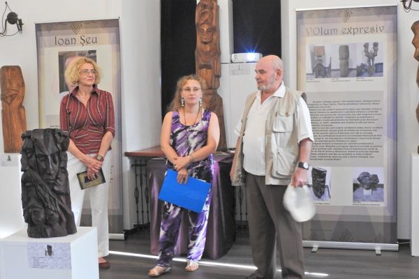01EBC4CEC7-C866-E64A-2C1B-B97F2120F81C.jpg