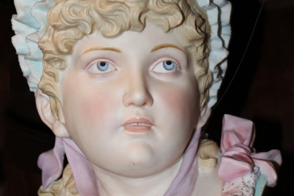 02-bust-meissen-diana-pantea6B88E642-AEDC-C11C-EEAC-839A3E033C85.jpg