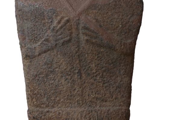 mcdr-menhir-foto17CBEA52D-7485-15F1-E5CF-6DA243DFF64C.jpg