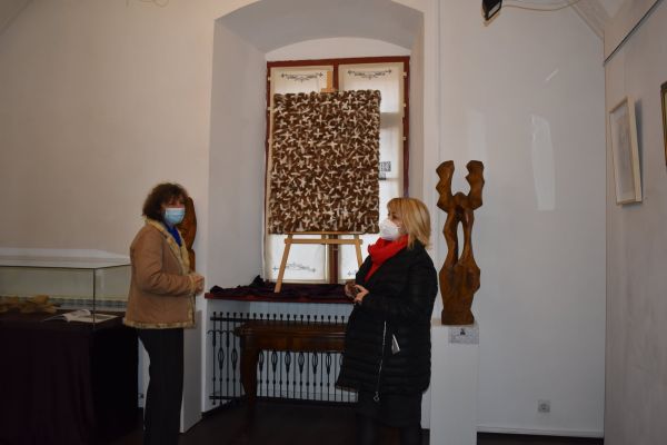 mcdr-expozitie-fluturi-cu-soare-de-christian-paraschiv-12D04D86D0-7FA5-C4CA-5F84-3C67D28490E4.jpg