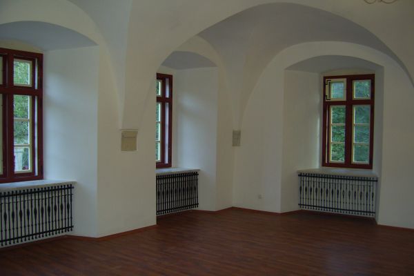 05-magna-curia-interior2E9798906-5F8B-0A9C-DC98-706AEAEF30EF.jpg