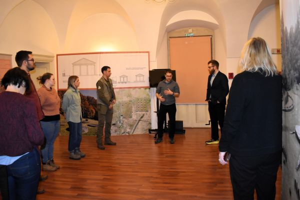 2024-02-14-ziua02-15F1744524-0444-BAEC-D0E1-FB5BC4BC4EC6.jpg