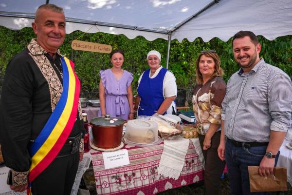 2026festivalcetatemalaiesti-44158FEBB1-8AEC-6CAA-CCA7-5A4C55C9042F.jpg