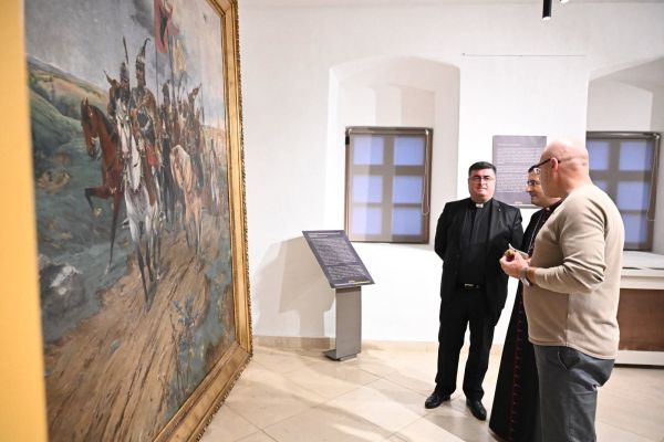 vernisaj-alba-iulia-20261022-923261645-44FA-BFB1-89A0-1CE372C3B70B.jpg